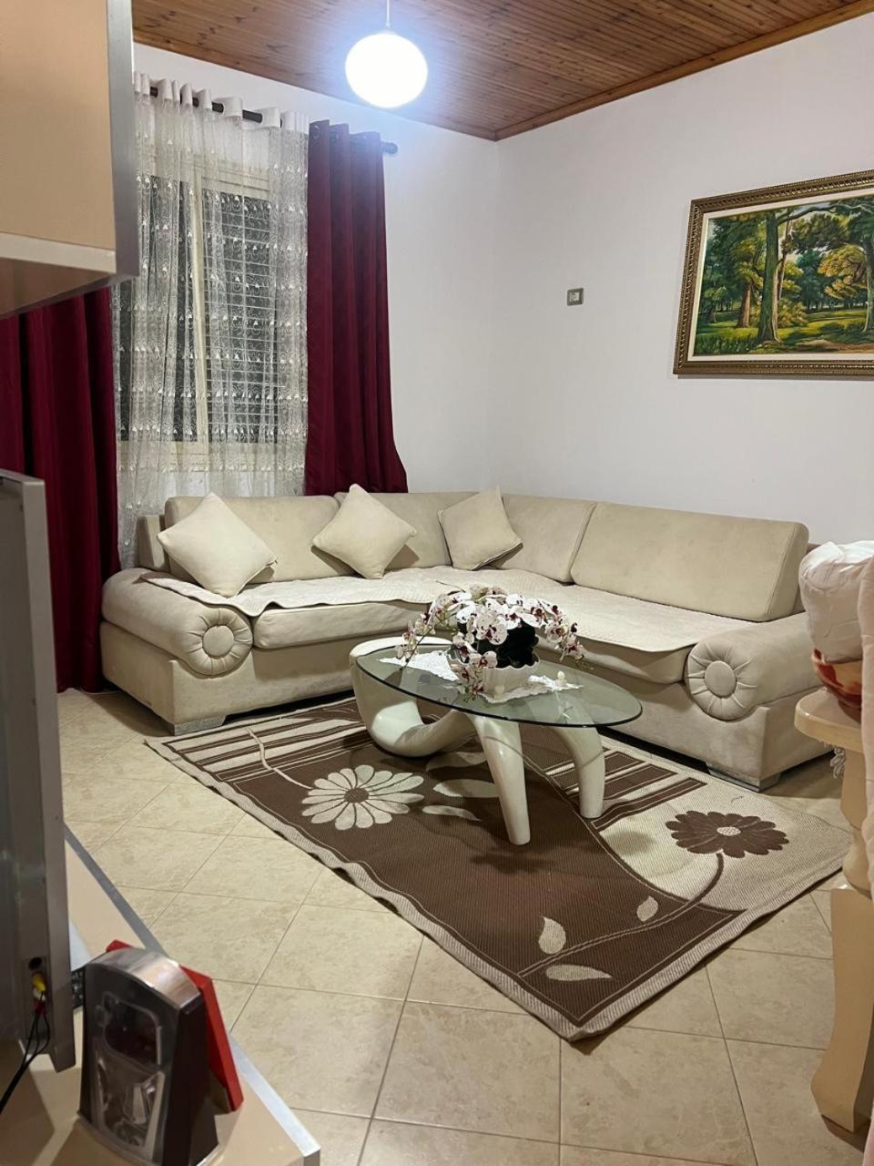 Отель Nori House Влёра Экстерьер фото